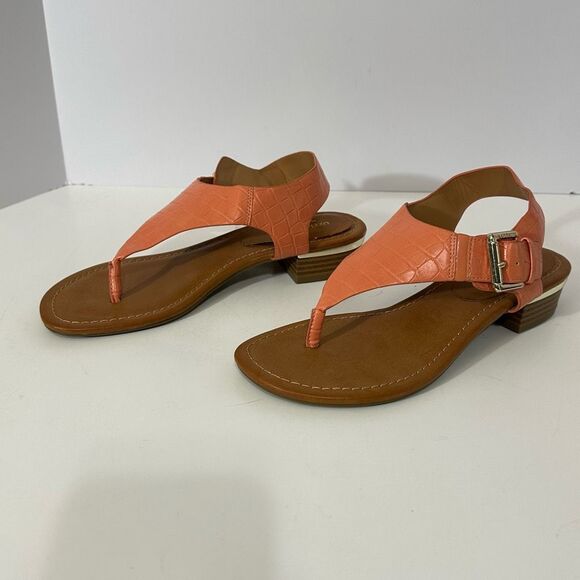 Liz Claiborne Twiggy Memory Foam Flip Flop T Strap Sandal Coral| Women Size 7 - Picture 1 of 9